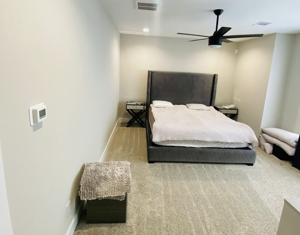 Expert cleaners making a home spotless in Houston